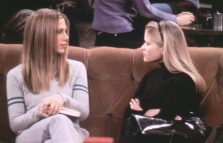 Jennifer Aniston and Reese Witherspoon in 'Friends' Season 6 Episode 13